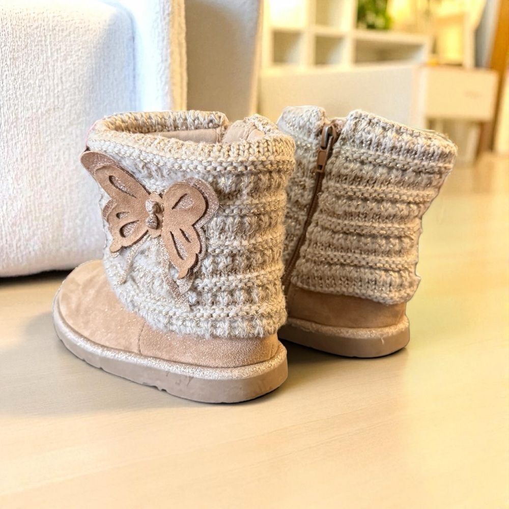 Seychelles Kids Beige Butterfly Knit Boots - Picture 11 of 14